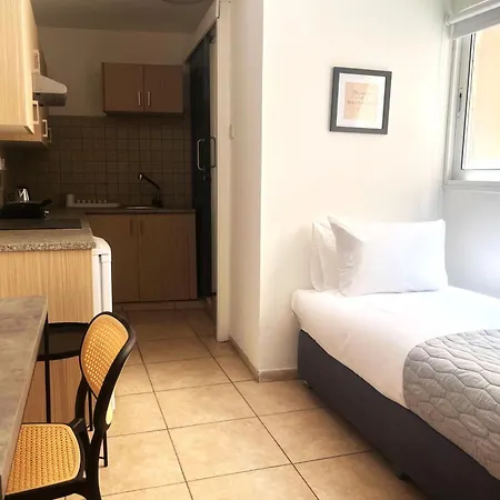 Phaedrus Living Hoopoe Residencies 011 * Никосия